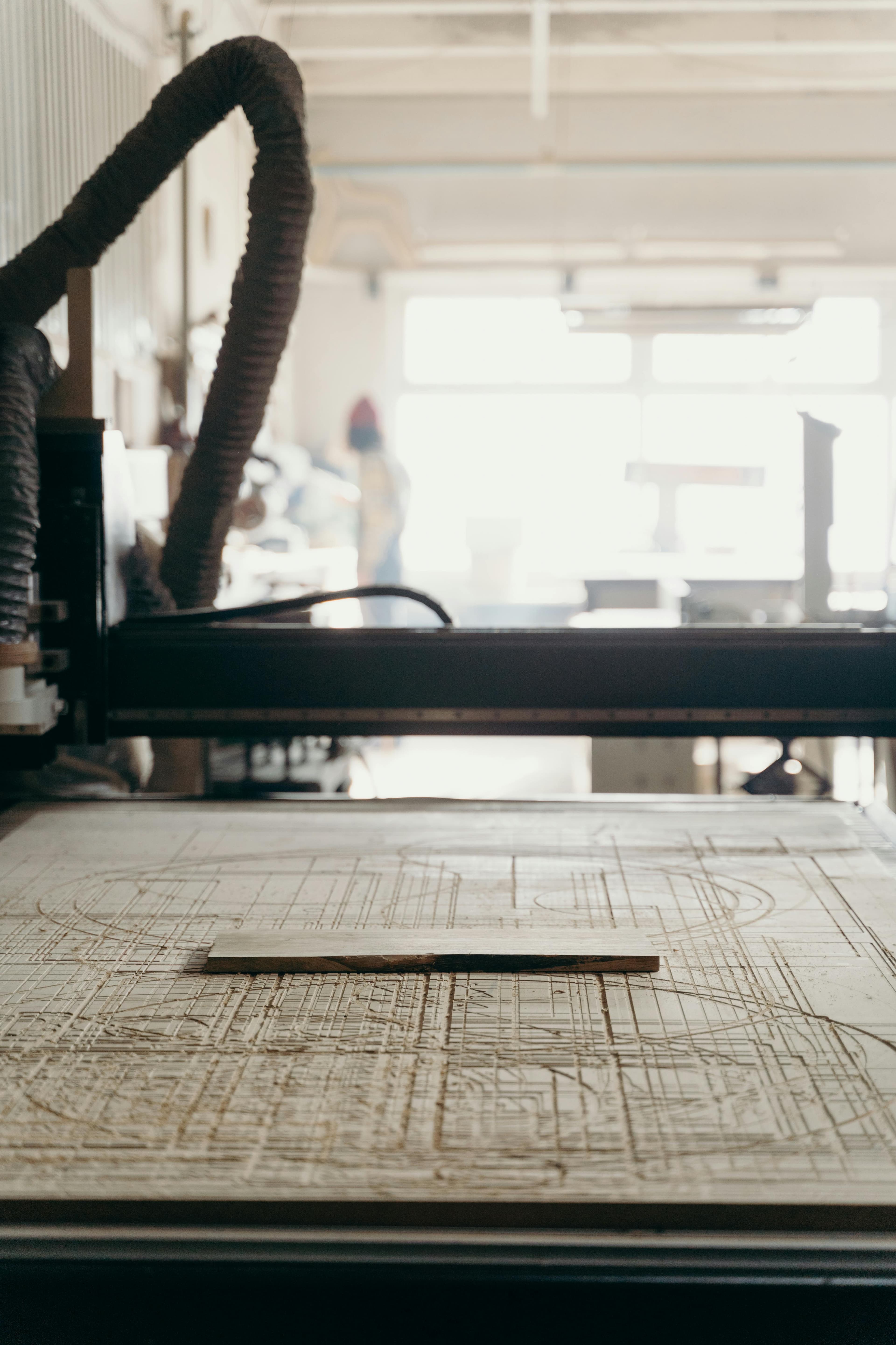 لوحة CNC بارزة